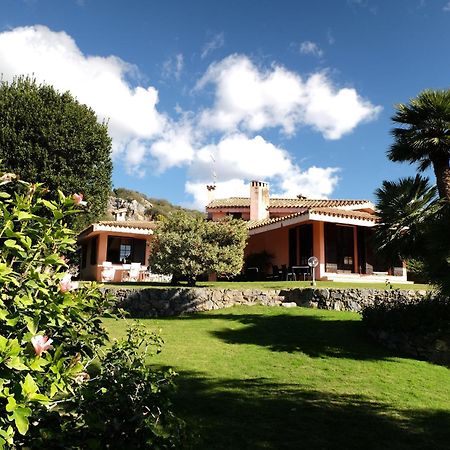 A Casa Di Angela B&B Carbonia Esterno foto